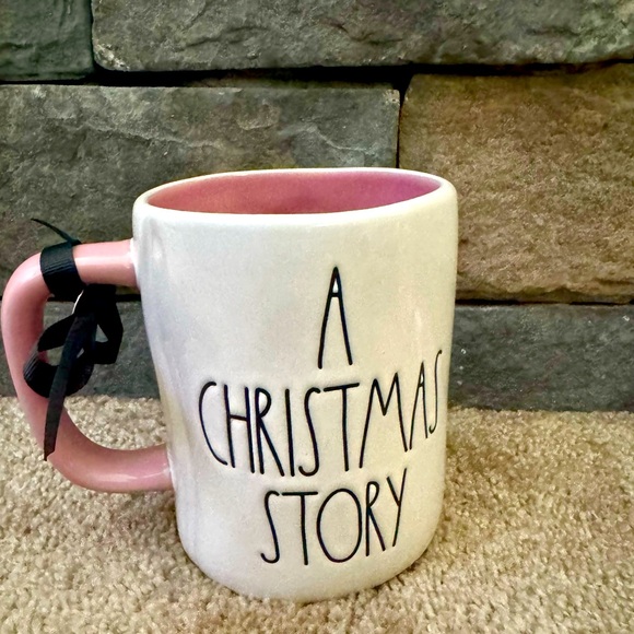 Rae Dunn - A Christmas Story ☕️ - Picture 1 of 3